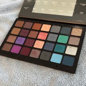 Natasha Denona Original 28 pan blue-purple eyeshadow palette